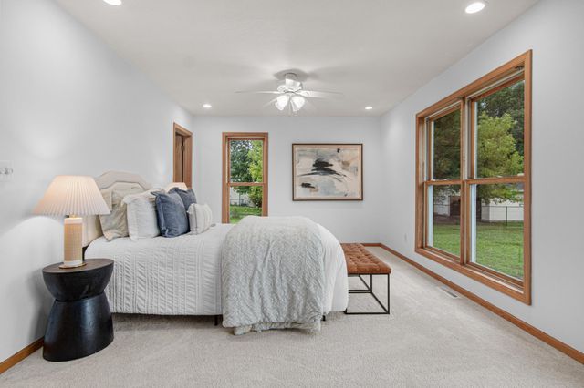 17213 Van Buren Street NE, Ham Lake, MN 55304