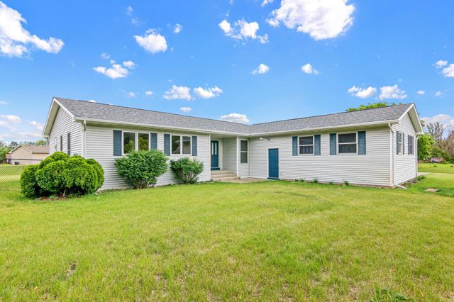 17213 Van Buren Street NE, Ham Lake, MN 55304