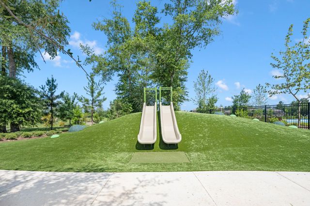 2100 Golden Spruce Lane, Conroe, TX 77301