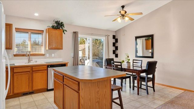 6825 N Oxford Dr, Spokane, WA 99208