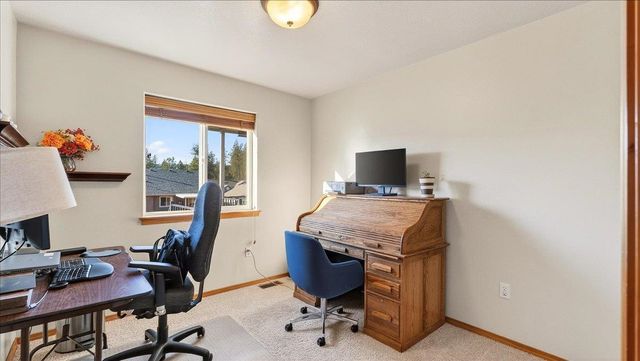 6825 N Oxford Dr, Spokane, WA 99208