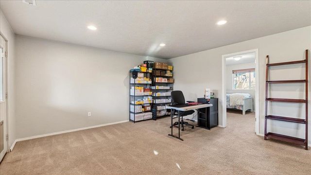 6825 N Oxford Dr, Spokane, WA 99208