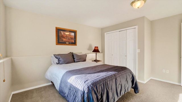 6825 N Oxford Dr, Spokane, WA 99208