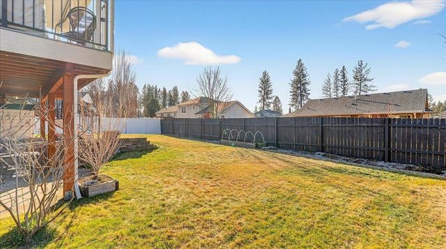 6825 N Oxford Dr, Spokane, WA 99208