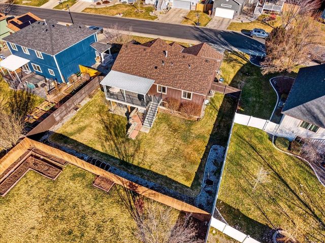 6825 N Oxford Dr, Spokane, WA 99208