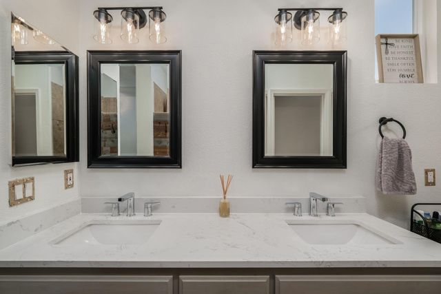 2847 Belle Fleur Way, Sacramento, CA 95833