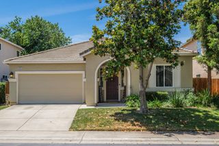 2847 Belle Fleur Way, Sacramento, CA 95833