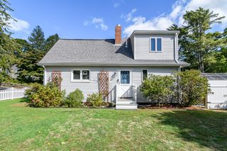 44 Cotuit Road, Bourne, MA 02532