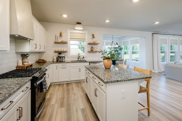 561 Fenwick Drive, Woodruff, SC 29388