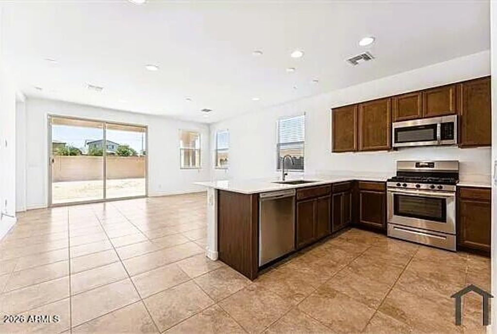 8344 N 170TH Lane, Waddell, AZ 85355 — photo 4