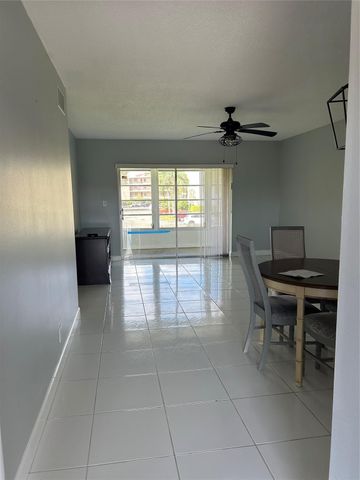 31 Abbey Lane 207, Delray Beach, FL 33446