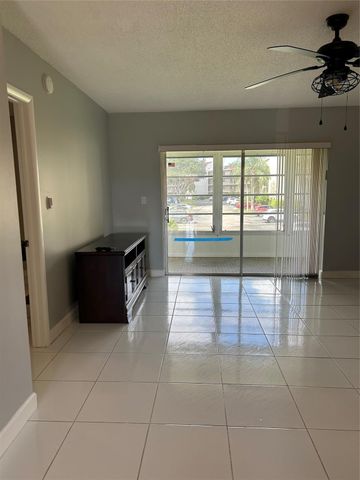 31 Abbey Lane 207, Delray Beach, FL 33446
