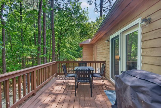 9 Lansgate Court, Durham, NC 27713