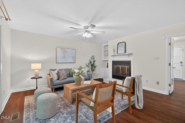9 Lansgate Court, Durham, NC 27713