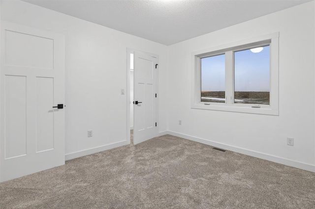 1513 Prairie Drive, Grundy Center, IA 50638
