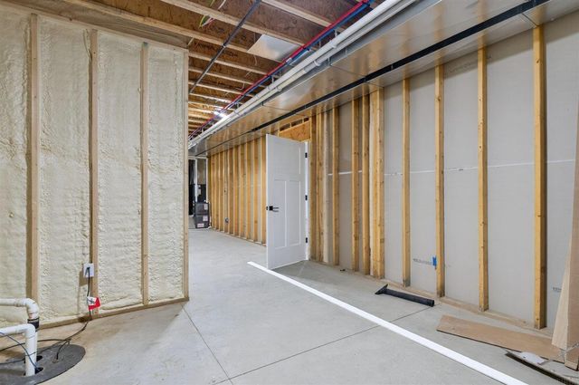 1513 Prairie Drive, Grundy Center, IA 50638
