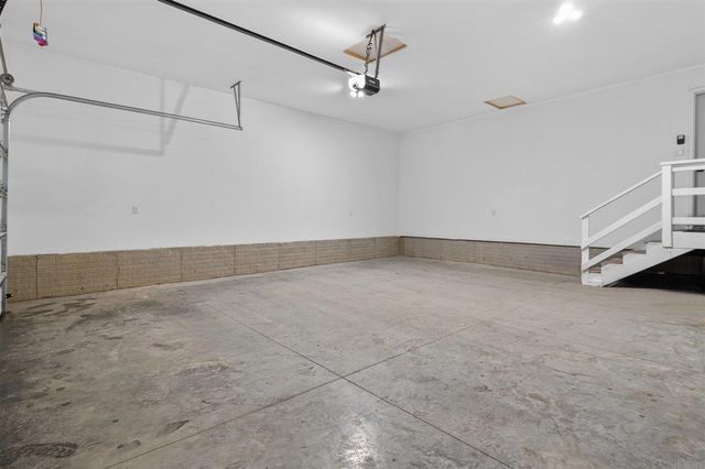 1513 Prairie Drive, Grundy Center, IA 50638