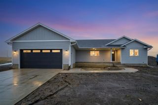 1513 Prairie Drive, Grundy Center, IA 50638