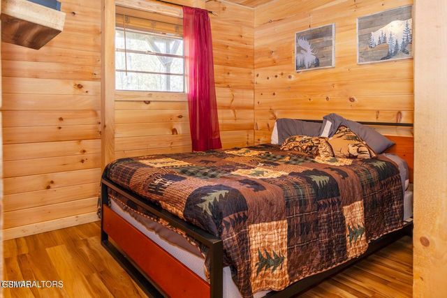 3041 Engle Town Road, Sevierville, TN 37862