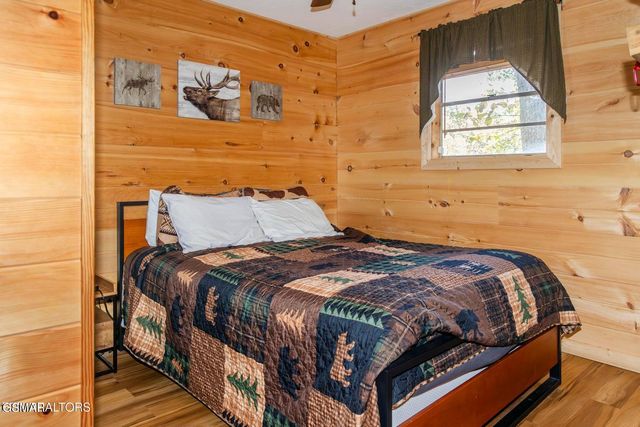 3041 Engle Town Road, Sevierville, TN 37862