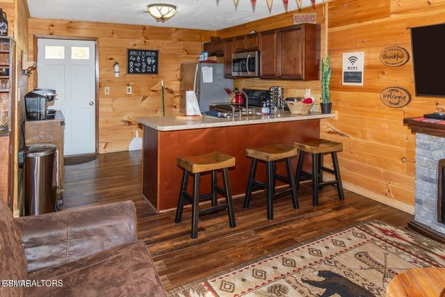 3041 Engle Town Road, Sevierville, TN 37862