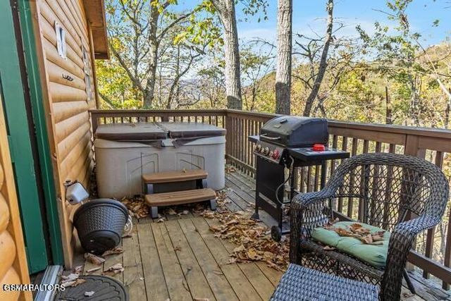 3041 Engle Town Road, Sevierville, TN 37862