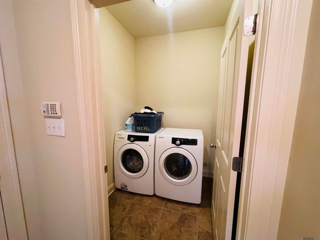 14053 Stonegate Dr, Baton Rouge, LA 70816