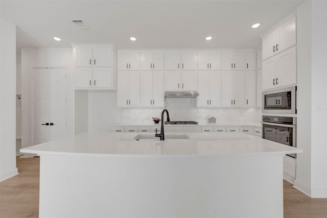1506 Roundup Way, Argyle, TX 76226