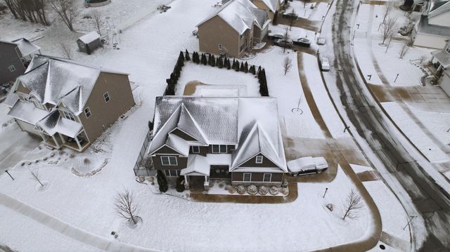 2102 Pradera Trail, Chesterton, IN 46304