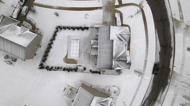 2102 Pradera Trail, Chesterton, IN 46304