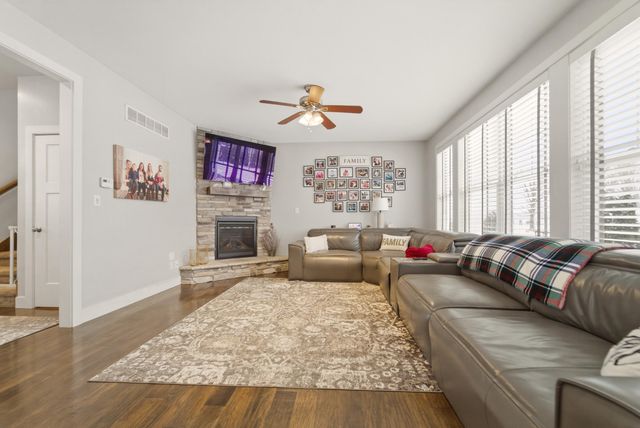 2102 Pradera Trail, Chesterton, IN 46304