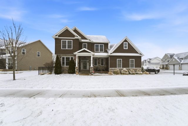 2102 Pradera Trail, Chesterton, IN 46304