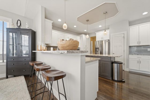 2102 Pradera Trail, Chesterton, IN 46304