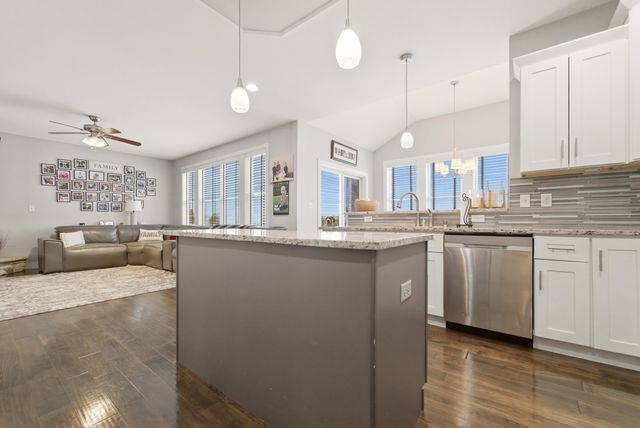 2102 Pradera Trail, Chesterton, IN 46304