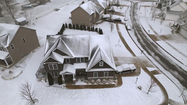 2102 Pradera Trail, Chesterton, IN 46304