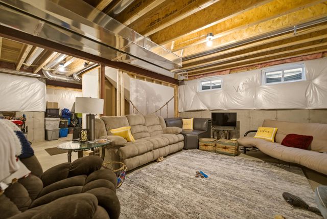 2102 Pradera Trail, Chesterton, IN 46304