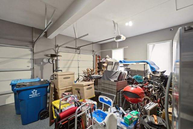 2102 Pradera Trail, Chesterton, IN 46304