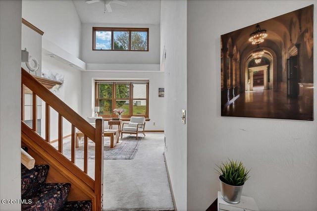 26 Malibu Hill, East Greenbush, NY 12144