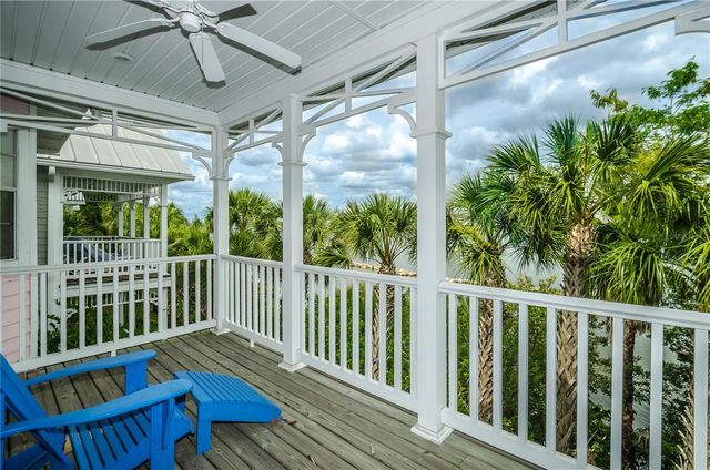 924 HEMINGWAY CIRCLE, Tampa, FL 33602