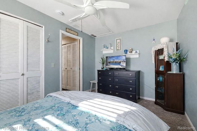 1955 Maddy Lane, Keego Harbor, MI 48320