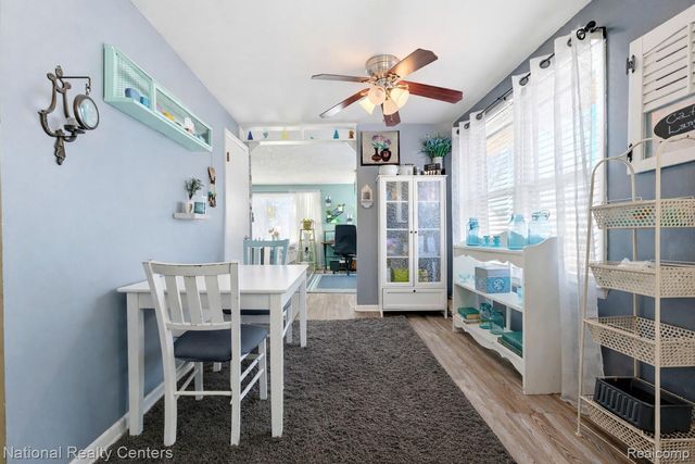 1955 Maddy Lane, Keego Harbor, MI 48320