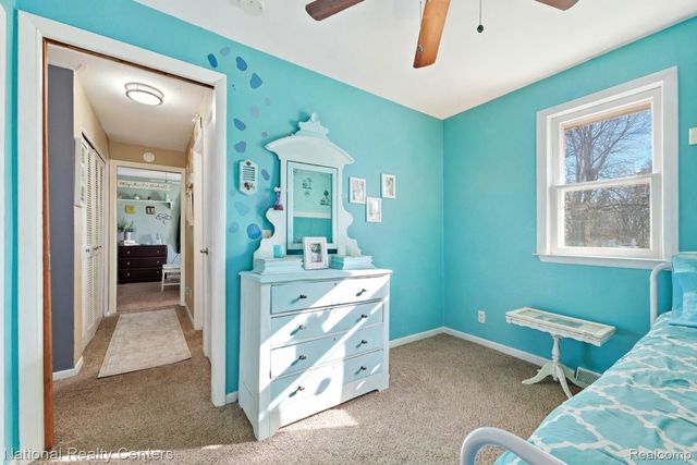 1955 Maddy Lane, Keego Harbor, MI 48320