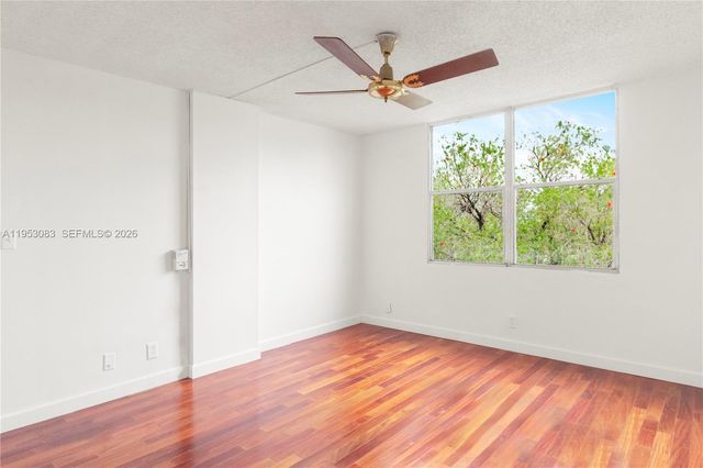 117 Royal Park Dr 3H, Oakland Park, FL 33309