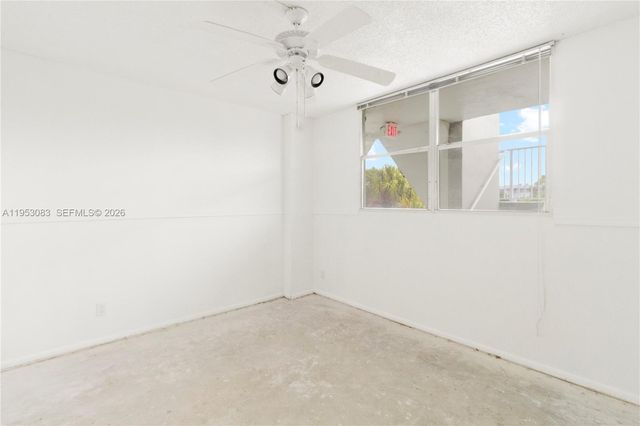 117 Royal Park Dr 3H, Oakland Park, FL 33309