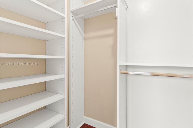 117 Royal Park Dr 3H, Oakland Park, FL 33309