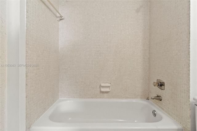 117 Royal Park Dr 3H, Oakland Park, FL 33309