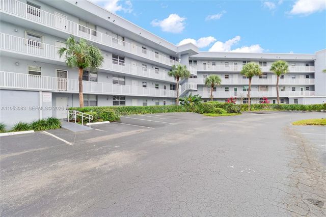 117 Royal Park Dr 3H, Oakland Park, FL 33309