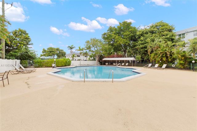 117 Royal Park Dr 3H, Oakland Park, FL 33309