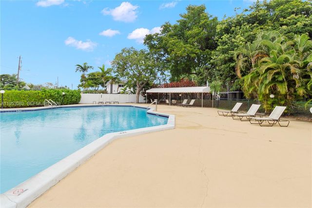 117 Royal Park Dr 3H, Oakland Park, FL 33309