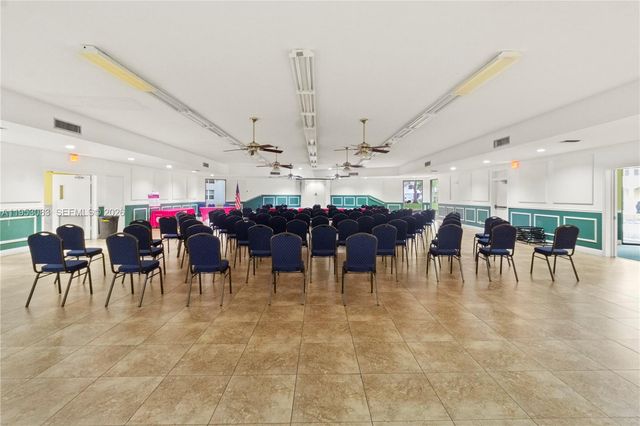 117 Royal Park Dr 3H, Oakland Park, FL 33309